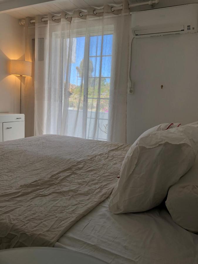 Pounta Beach House Сунион Экстерьер фото